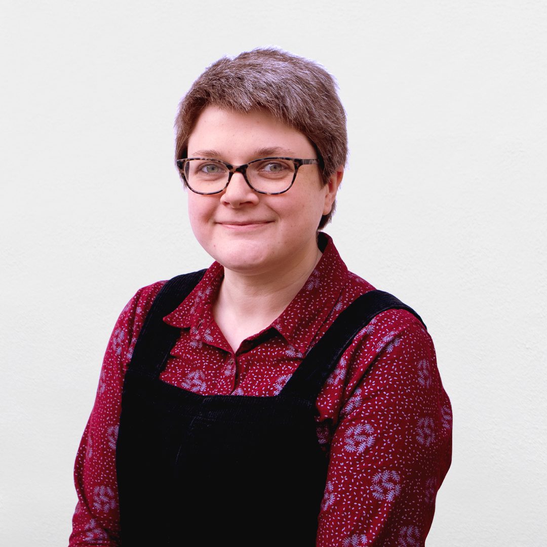 Ellie 1080x1080 1 jpg