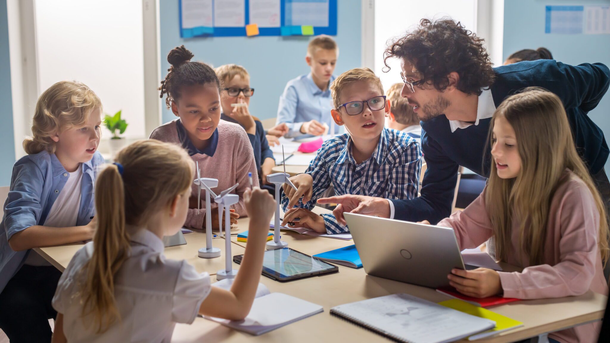 Project Based Learning: What It Is, How It Works, & Examples ...